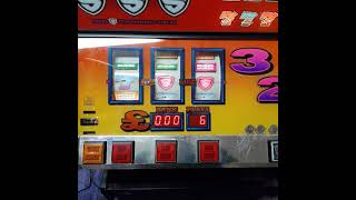 spend spend spend prize vend fruit machine (very rare).. short gameplay unfortunately..