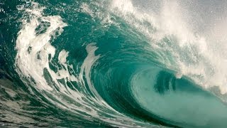 Terribles Ondas en BRASIL. Praia do Forte. Bahia. Olas. Tubos. Surf.