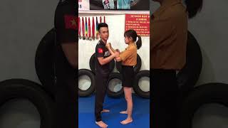 Tự Vệ Nữ Bị Nắm Cổ Áo #shorts #kungfu #vothuat