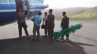 Joint Task Force   Leeward Islands unload supplies with the help of foreign service members at Dougl