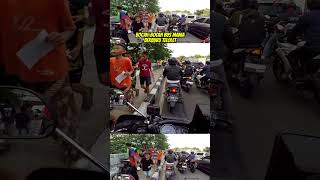 Anak-anak ini ramai-ramai nungguin bus demi klakson telolet.