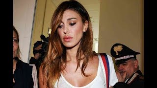 Belen Rodriguez, il vestito aperto fino al fondoschiena  I fan perdono la testa