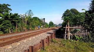 HUNTING KERETA API ARGO WILIS | di pagi hari yang cerah