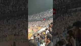 خاص بعدسة زمالك أون| فرحة جمهور الزمالك من أرض الملعب بهدف الزمالك الثالث في مرمي الترجي التونسي