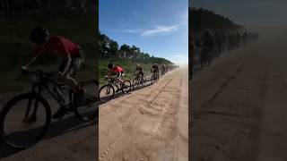 Pelotão de MTB a mais de 50km/h 🚀