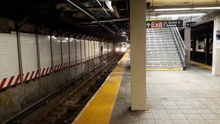 Last Astoria bound R46 N on Broadway before Fast Track