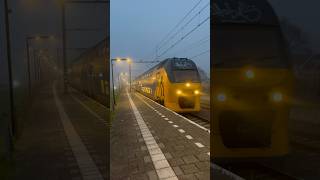 #treinleven #drumandbass virm 8624 vertrekt van het mistige Vlissingen Souburg