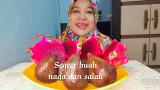 Mukbang buah naga dan salak‼️badan seger karena makan buah❤️