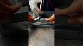 Handheld Laser Welding Machine in Action #shorts #machine #craftsman'sedge