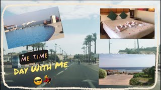 قضوا يوم معي في الفندق ( المصيف ) | Day with me ❤️😎