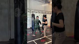 Tự Vệ Khi Đá #shorts #vothuat #tuve #kungfu #vothuattuve #trending