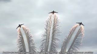 IL-76MD VKS - Contramedidas, bengalas