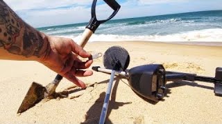 DETECTORISMO NA PRAIA , VARIOS  ACHADOS  COM DETECTOR DE METAIS MD4030 hoby ginho da selva detector