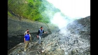 山西某無人居住荒山出現會移動的煙火，所到之處寸草不生，真的只是鬼火嗎 | The fireworks that will move in Shanxi Province