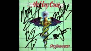 Mötley Crüe - "Terror 'N Tinseltown" / "Dr. Feelgood" / "Kickstart My Heart"