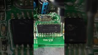 ULTRACURE 3032-2500: Conformal Coating de Viscosidad Media para Aplicaciones de Alto Rendimiento