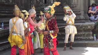 Angkor Wat Temple and Apsara Dancer Photos Inside With The Biggest Monument of the world