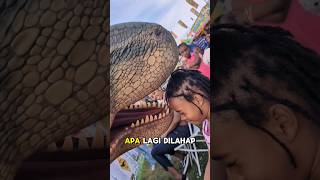 ANAK INI DILAHAP DINOSAURUS #shorts