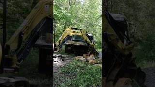 4x4 Diesel Dump Truck, Mitsubishi FUSO FG https://youtu.be/KTPUB6OYrTU #miniexcavator #dumptruck