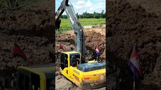 👆 Excavator Matador Shantui Stuck In Deep Mud Part 36