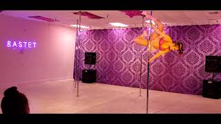 Saturday Pole Show - Bella Solo "Prayer Factory" and "Haunted House" Florence and the Machine