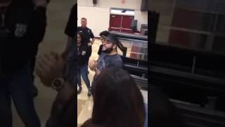 Video inedito gerardo ortiz le canta a sus fans regresa hermosa