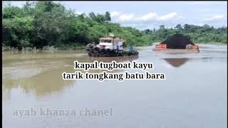 kapal tugboat pakar berangkat dari tambang jetty PT trivheni. muatan batu bara. di sei lilin