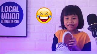 VIRAL HOST CILIK #4 (SESION BELAJAR ULAS SEPATU VANS)