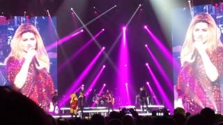 Shania Twain - "Love Gets Me Everytime" (Louisville, KY) - 2015