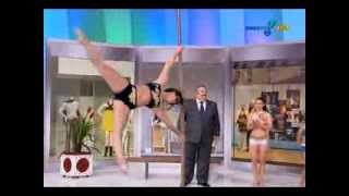 profissional de pole dance faz o show ao vivo no programa sabado total 09/11/2013