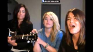 BarlowGirl Cantando "NEVER ALONE" en español - Video de despedida (Música Cristiana) 2012