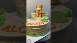 Number 3 Monthly #Cake #cakedecorating #fondantdecoration #tigger