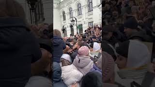 Радикалы пытаются раскачать ситуацию в Киево -Печерской Лавре.31.03.23.