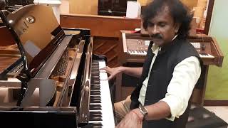 Pianist Bapu Sarvagod