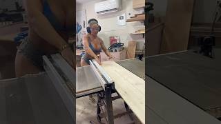 How to Go VIRAL on YouTube using the table saw (FAILED) #cutreaction #comedyshorts #funny #funnycut