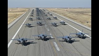 عشرات من مقاتلات F-22 Raptor تستعرض قدراتها القتالية خلال “مشية الفيل”