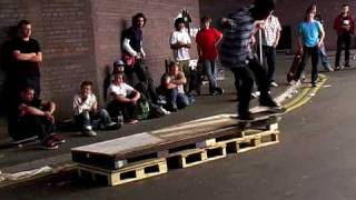 A Third Foot - Guerilla Comp