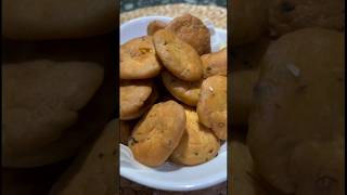 Easy snacks recipe for Holi #youtubeshorts #food #snacks