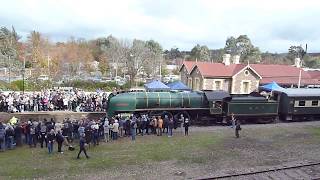 Man Pulls 202 Tonne Train! Jordan 'Biggie' Steffens SteamRanger Family Fun Day