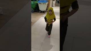 Adela Khanza Khalida, Jalan Bareng Abah