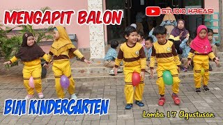 Lomba 17 Agustusan yang Unik dan Lucu | Lomba Mengapit Balon Anak TK