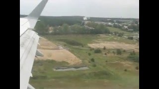 PLL LOT landing in Gdańsk