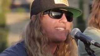 Dirty Heads - "Everything I'm Looking For" (live at 98.7 Penthouse Party)