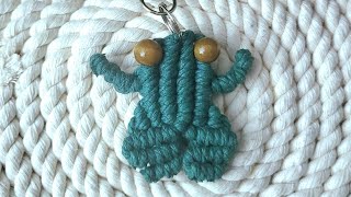 Make a macrame frog keychain with me!🐸 #macrame #shorts