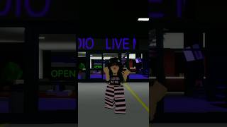 Pov : burger girl ask why for the burger#music #youtubeshort #roblox #brookhaven # #dance #subscribe