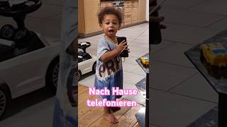 Mein Junge will auch mal telefonieren.#Telefon #Mobil #Handy #funny #family #familia #Familie