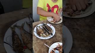 yummy filipino pretong tamban with sawsawang toyo kamatis at sibuysa