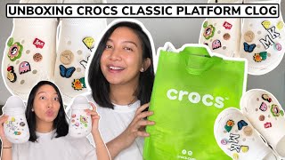 UNBOXING MY FIRST CROCS CLASSIC PLATFORM CLOG PUTIH ! (STYLING JIBBITZ & TRY ON)