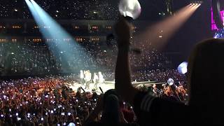 BTS (방탄소년단) in Berlin - Dope & GoGo 181016 [fancam]