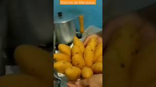 BOLINHO DE MANDIOCA SIMPLES E DELICIOSO  😋     *link do vídeo no comentário* #youtubeshorts #shorts